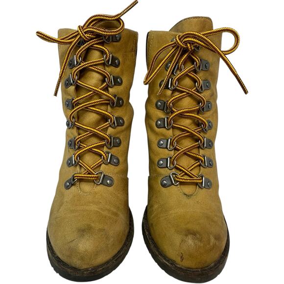 Shoe Cult Nasty Gal Lace Up Boots SZ  6 Tan Granny Western Logger Packer Grunge - Picture 3 of 12